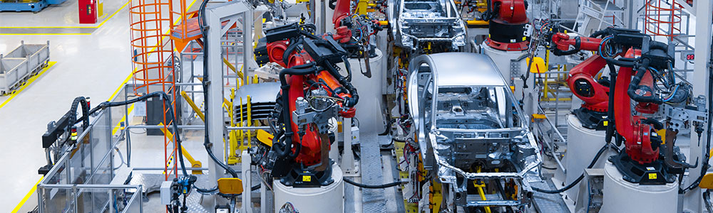 EDI kulcsfontosságú az autógyártás során, robotok, gyártósor